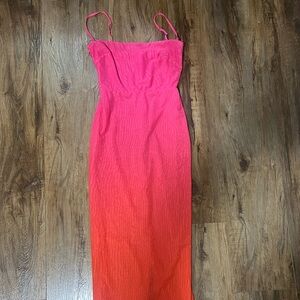 Pink Ombré House of CB dress size medium only won on vacation